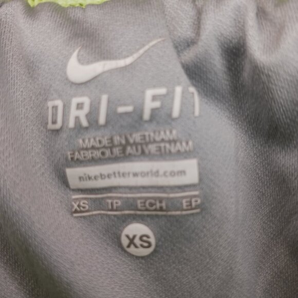 #307 3/$18 - Nike Green/Blue Shorts with liner Size XS - Picture 4 of 4